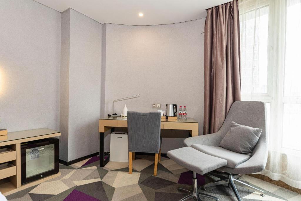 Lavande Hotel Nanchang Ai XI Hu Subway East Station Branch Zewnętrze zdjęcie