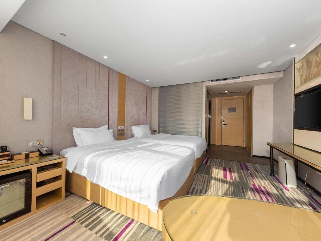Lavande Hotel Nanchang Ai XI Hu Subway East Station Branch Zewnętrze zdjęcie