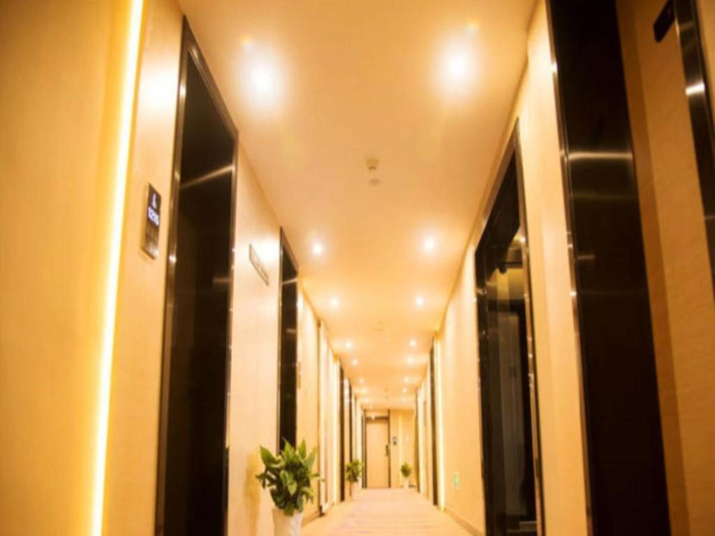 Lavande Hotel Nanchang Ai XI Hu Subway East Station Branch Zewnętrze zdjęcie