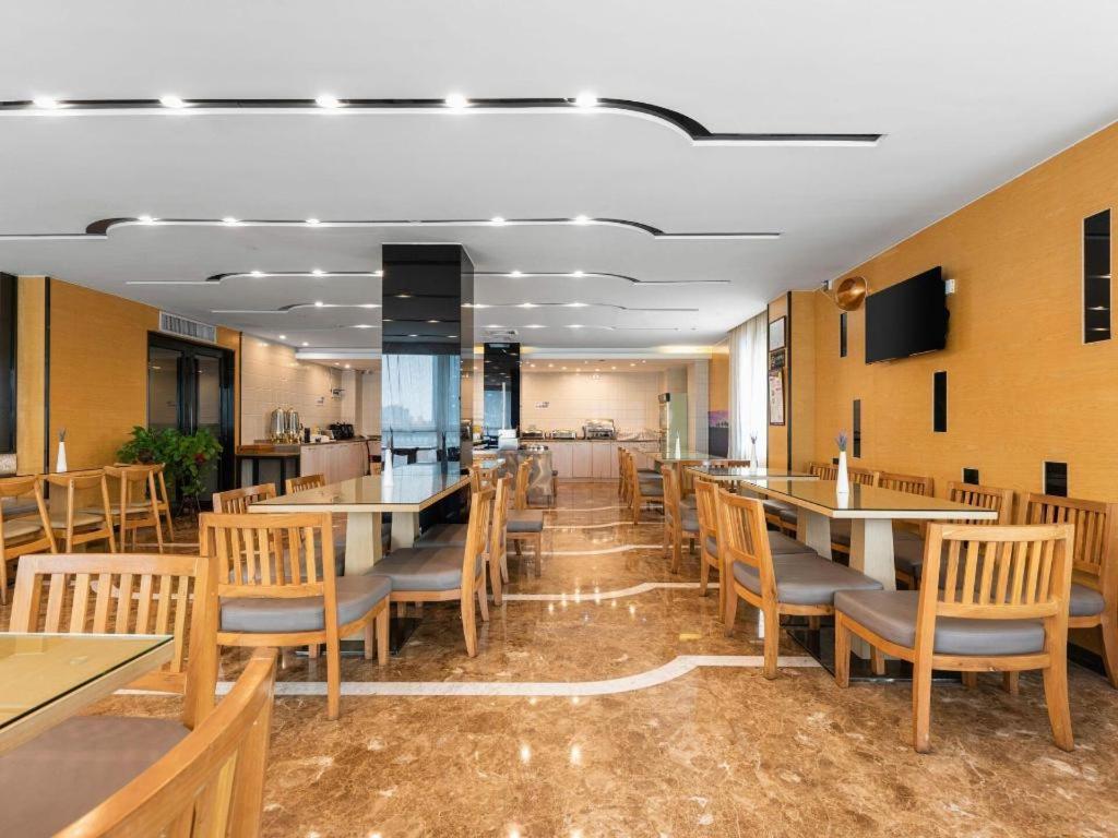 Lavande Hotel Nanchang Ai XI Hu Subway East Station Branch Zewnętrze zdjęcie